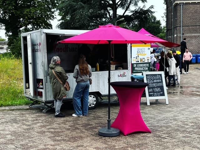 De foodtrucks van De4Zussen (foto 12)