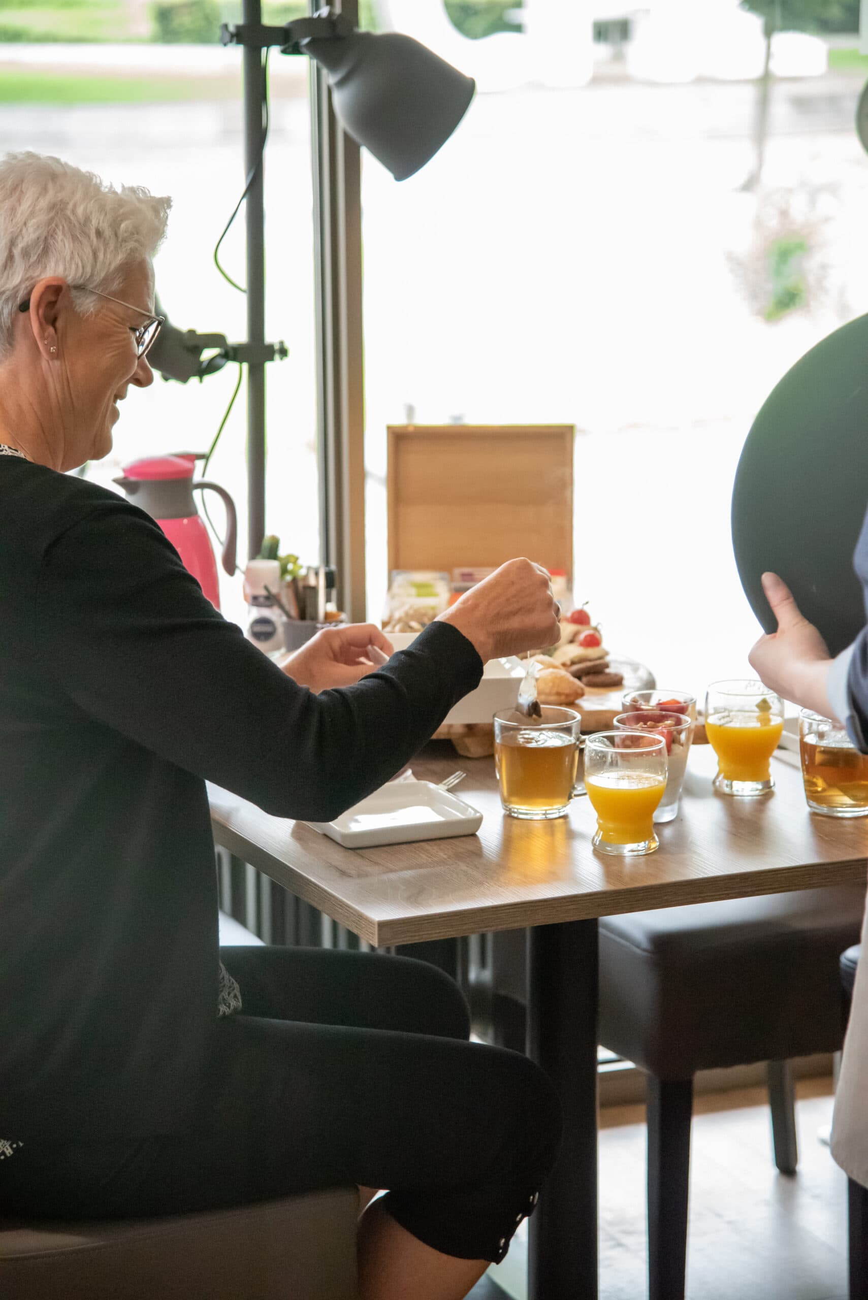 Sfeerimpressie van het restaurant van De4Zussen (foto 4)